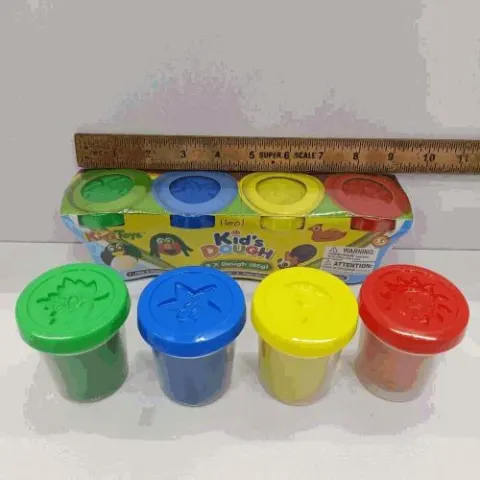 Kids Play Dough Set With Shape Moulds