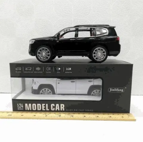 1:24 Black Land Cruiser Die-Cast Model