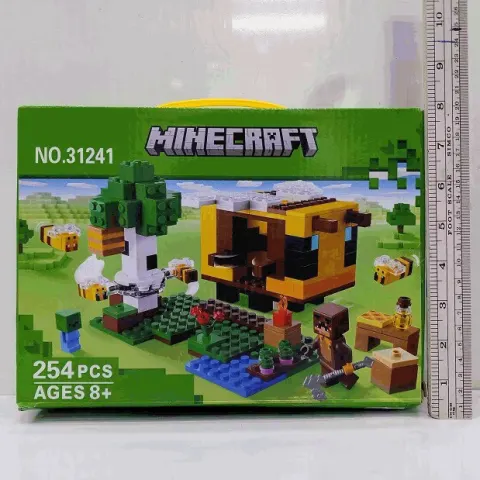 My World Bee Farm Pixel Building Blocks Set