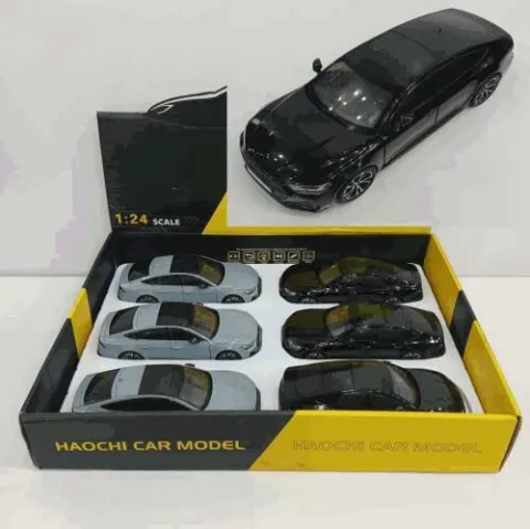 1:24 Sedan Die-Cast Model Cars Display Box