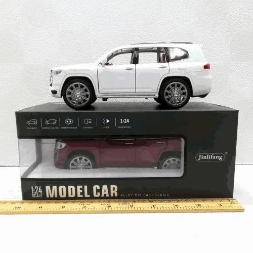1:24 White Land Cruiser Die-Cast Model
