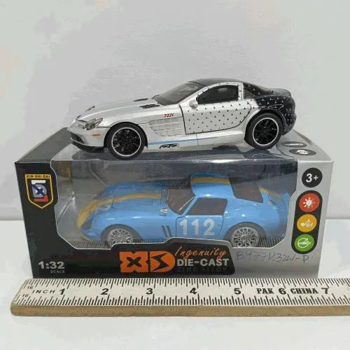 Die-Cast Super Sports Car Model 1:32